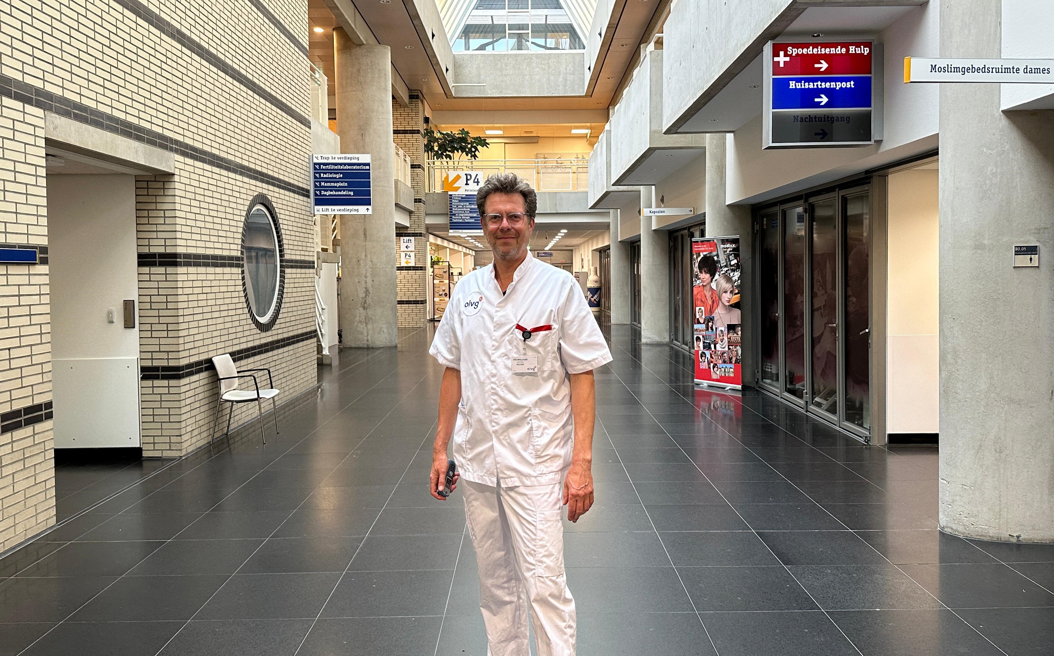 Roland van Tulder in de Lichtstraat op OLVG, locatie Oost